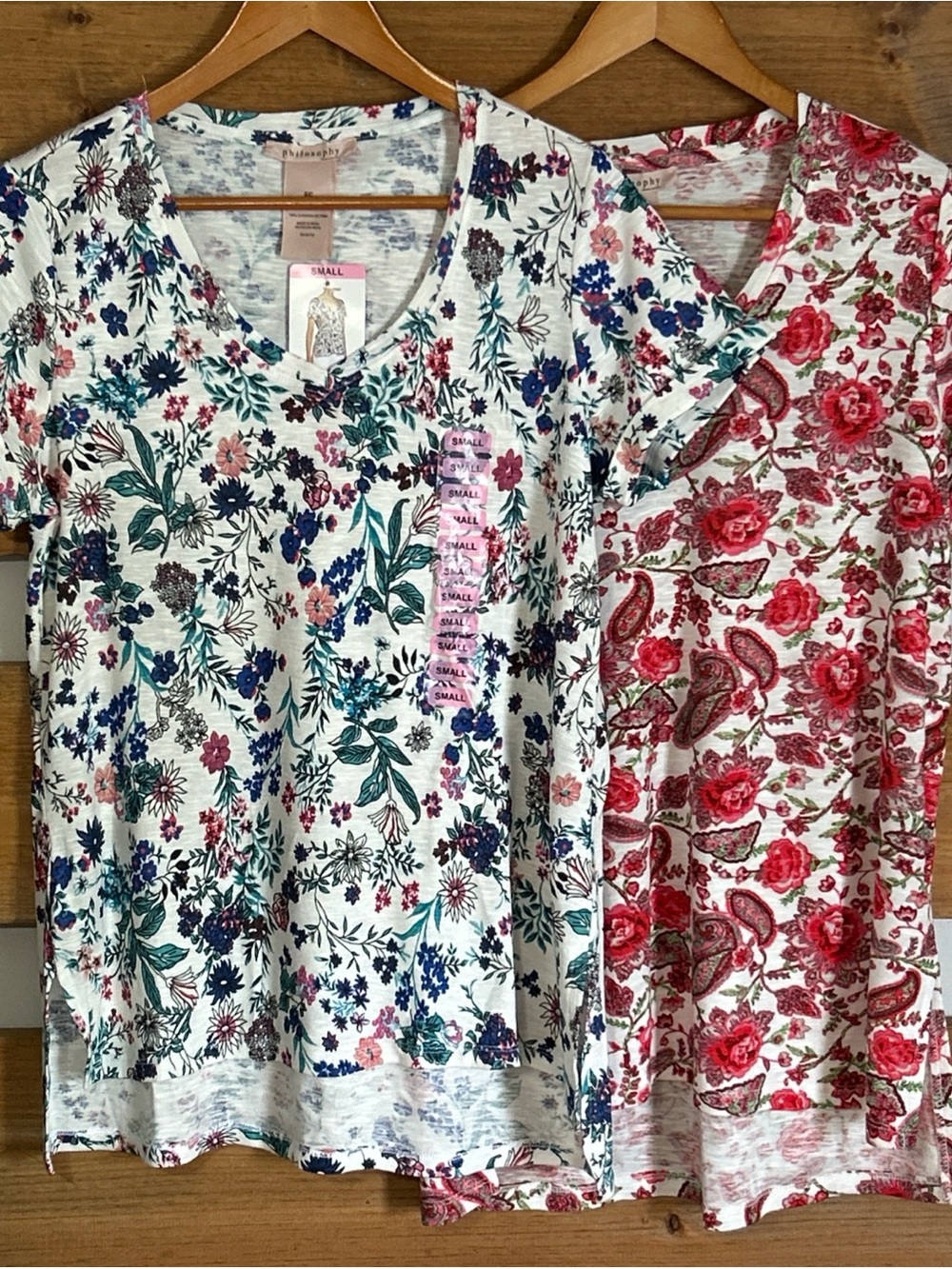 NWT Philosophy V Neck Lot of 2 Floral Short Sleeve Tops Garden Chic Size Small